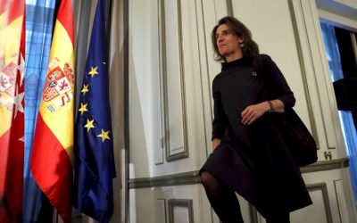 TERESA RIBERA, “A LA FUGA”