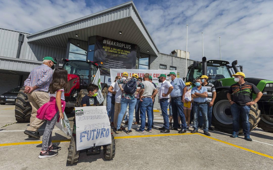 LAS ORGANIZACIONES AGRARIAS DE CANTABRIA HAN ENVIADO CARTAS A LOS PRINCIPALES CENTROS DE DISTRIBUCIÓN DE ALIMENTOS EN CANTABRIA PARA INSTARLES A QUE CUMPLAN LA LEY DE LA CADENA ALIMENTARIA