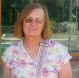 Adela García Fernández (64 años).